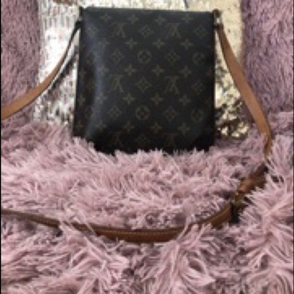 Louis Vuitton crossbody